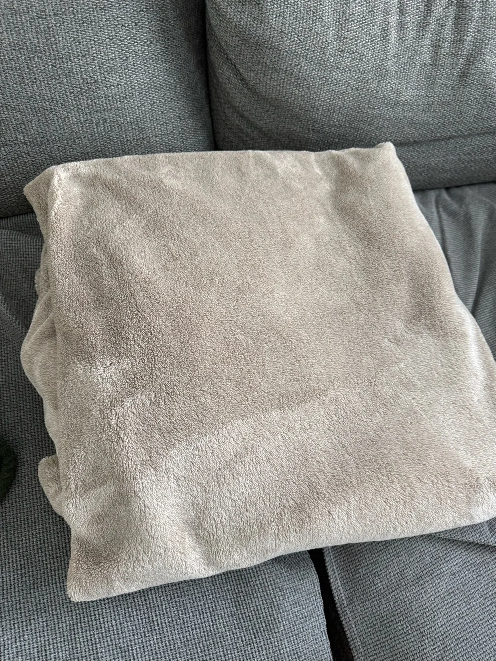 Queen Size Ultra Soft Plush Blanket 60” x 80” Beige Taupe Cozy Throw